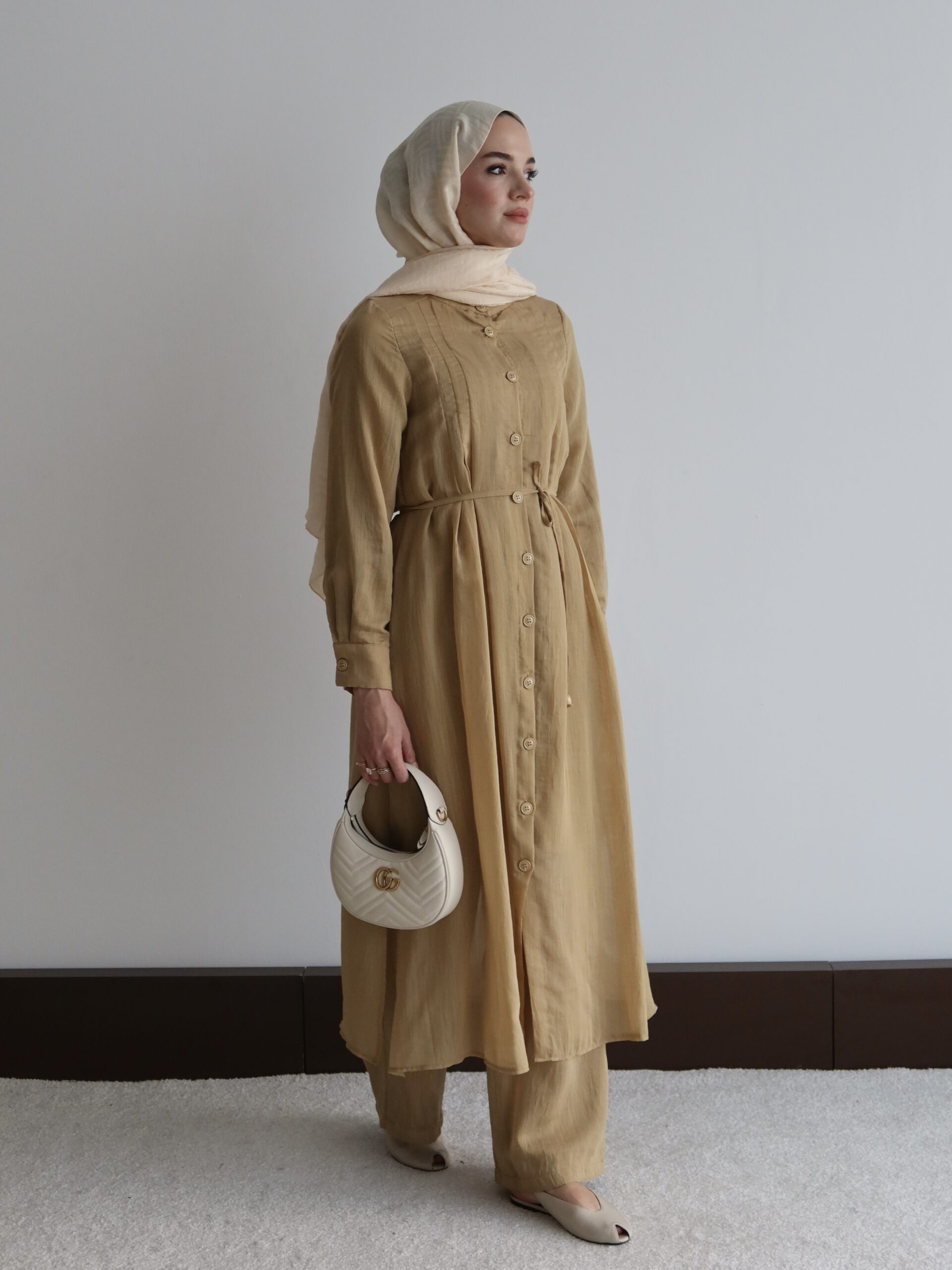 Pili Detaylı ve Kuşaklı Hardal Tunik Pantolon Takım - Görsel 9