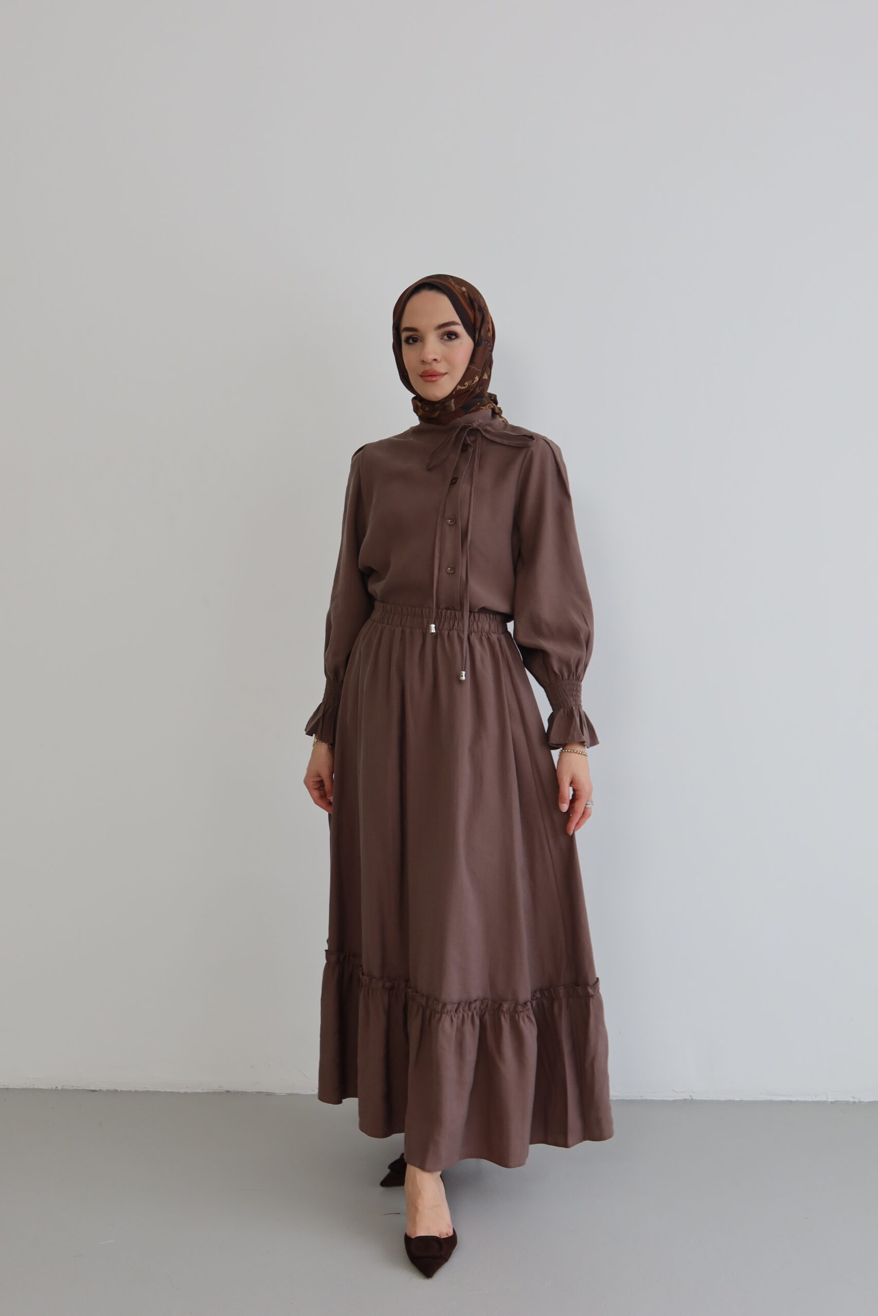 Büzgü Detaylı Katlı Etekli Bordo Takım - Görsel 8