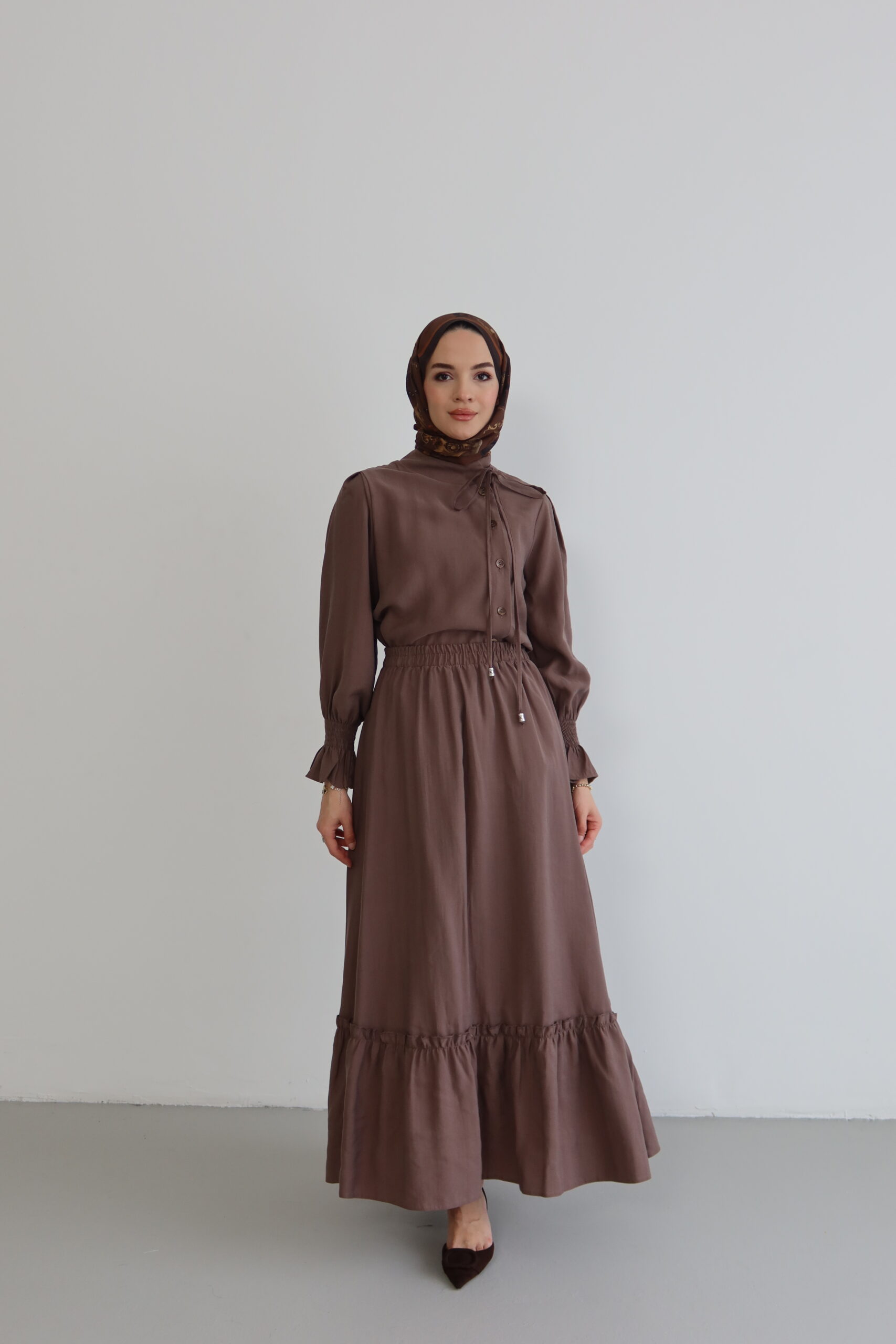 Büzgü Detaylı Katlı Etekli Bordo Takım - Görsel 10