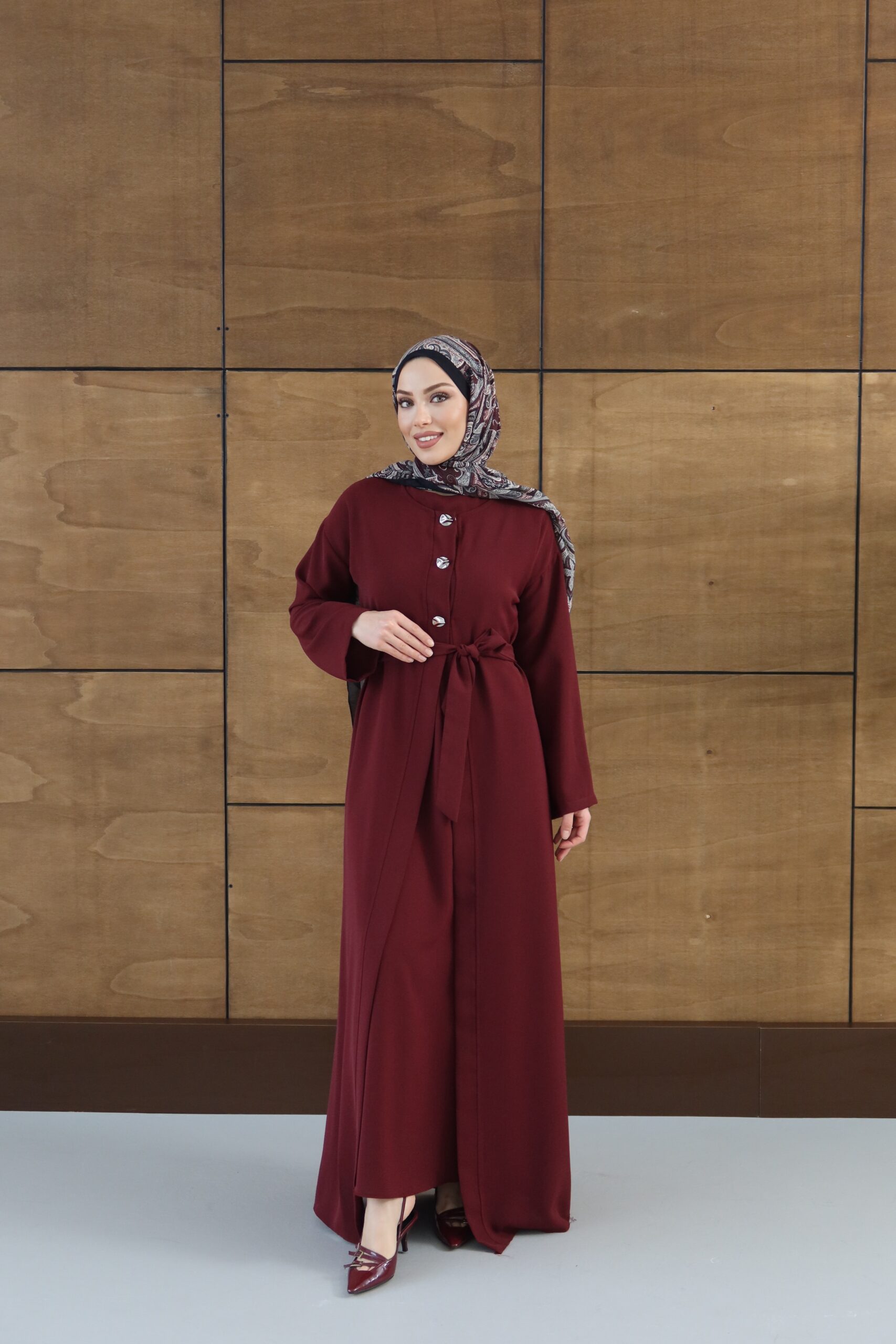 Gold Düğme Detaylı ve Kuşaklı İndigo Abaya - Görsel 2